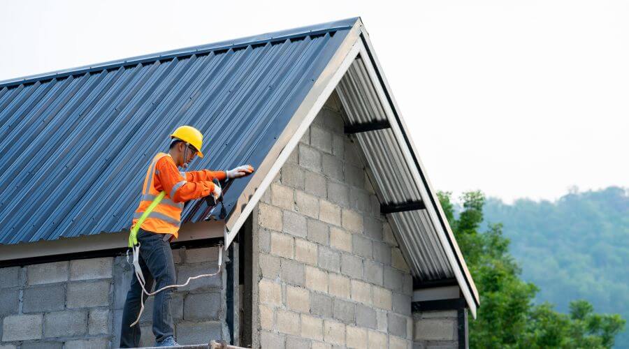 Professional Flat Roofing Installation in Sesser, IL